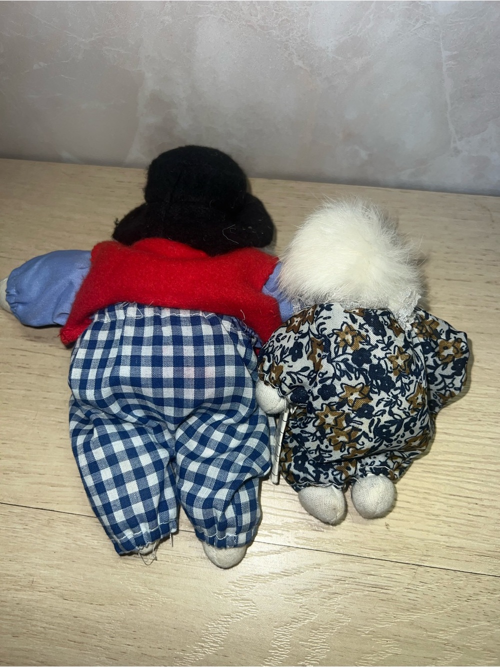 Vintage Classic Treasures Porcelain Face Clown Dolls 1980s/90s – Pair - Picture 4 of 4